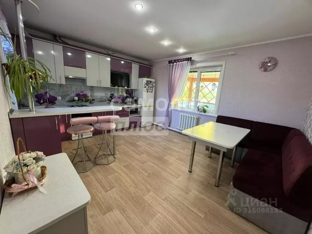 Дом в Алтайский край, Бийск Элеваторный пер. (170 м) - Фото 0