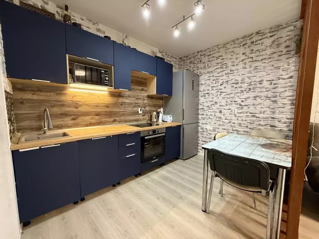 2-к кв. Свердловская область, Екатеринбург ул. 40-летия Комсомола, 24 ... - Фото 1