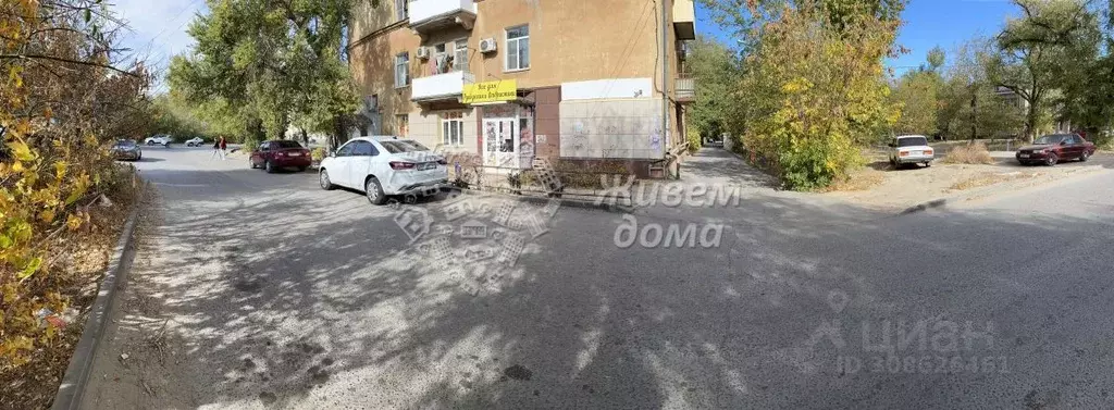 Торговая площадь в Волгоградская область, Волгоград ул. Шурухина, 26 ... - Фото 0