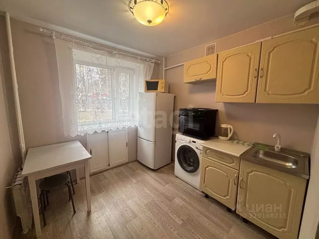 2-к кв. Тюменская область, Тюмень ул. 50 лет Октября, 37а (44.0 м) - Фото 1