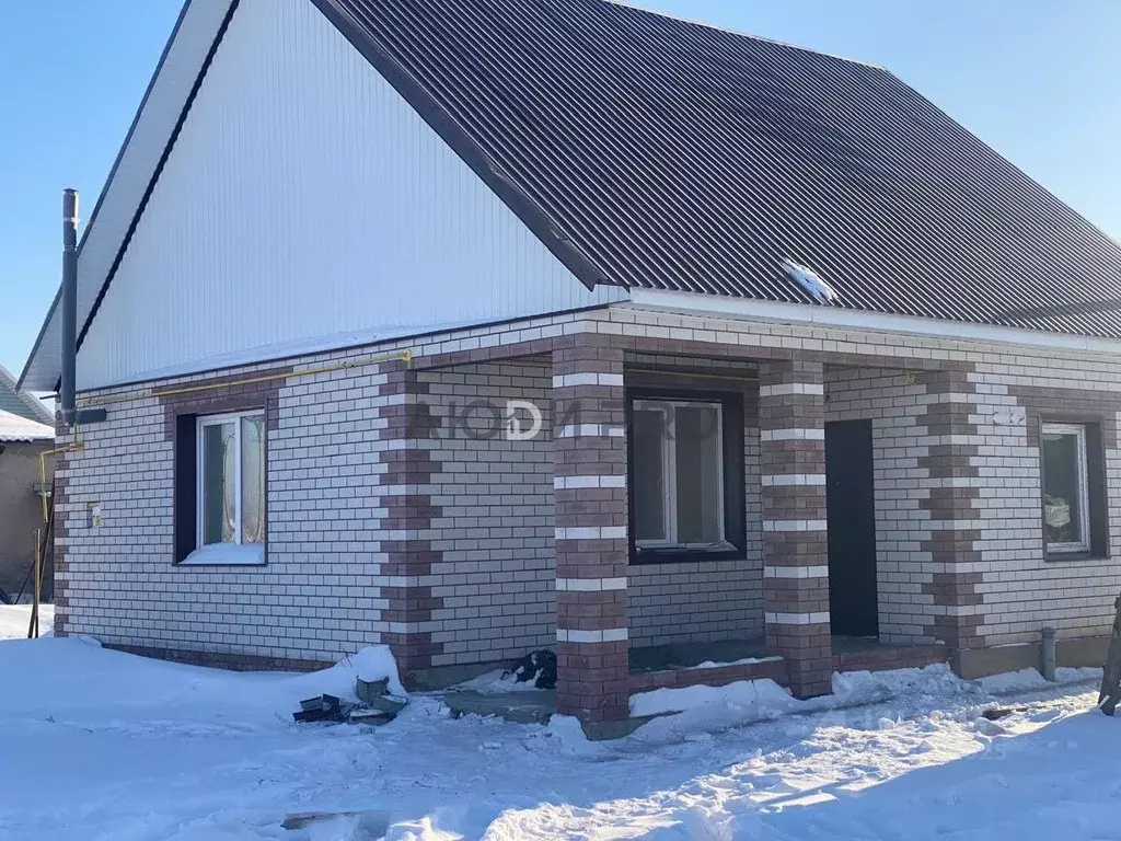 Дом в Алтайский край, Павловский район, с. Черемное ул. Ленина, 167 ... - Фото 1