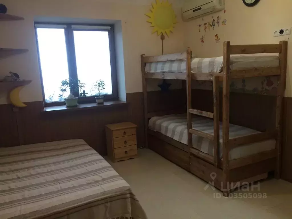 2-к кв. Крым, Ялта муниципальный округ, Никита пгт 10 (50.0 м) - Фото 0