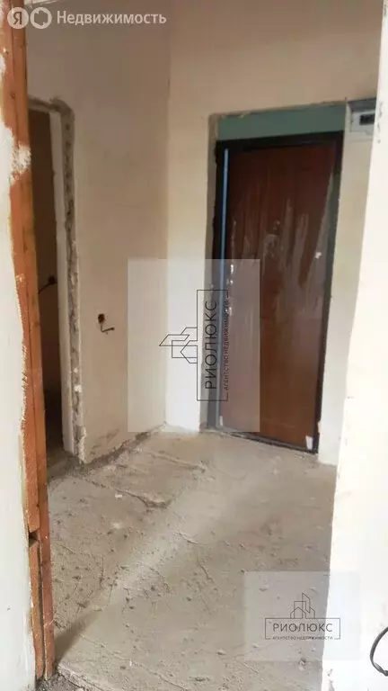 Квартира-студия: село Абзаково, улица Ленина, 214Б (52 м) - Фото 2