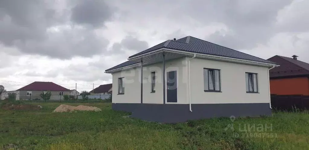 Дом в Белгородская область, Белгородский район, с. Стрелецкое ул. ... - Фото 0