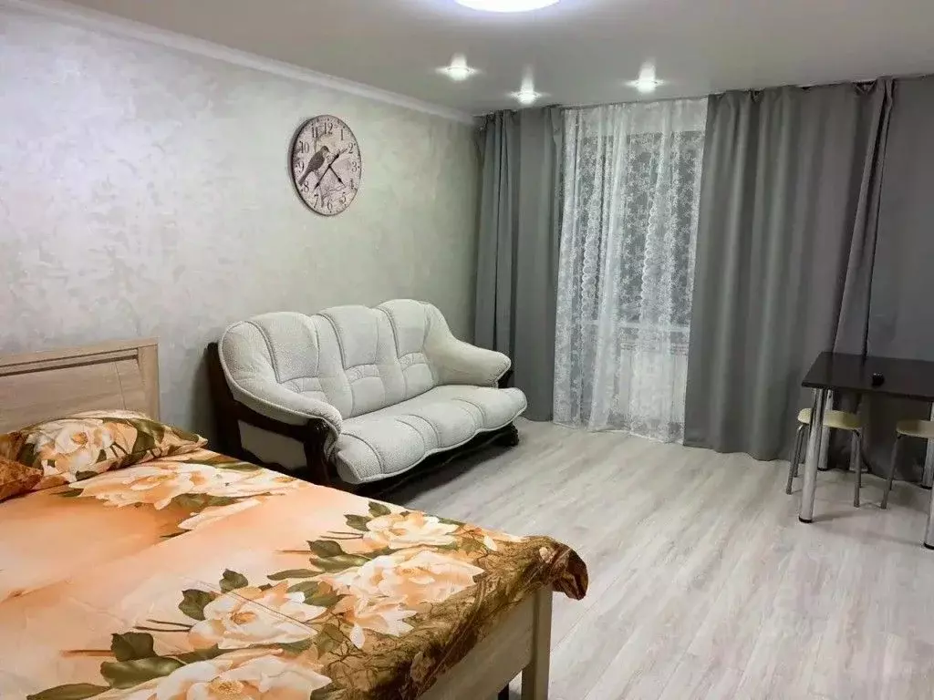 1-к кв. Башкортостан, Октябрьский Комсомольская ул., 17 (30.0 м) - Фото 0