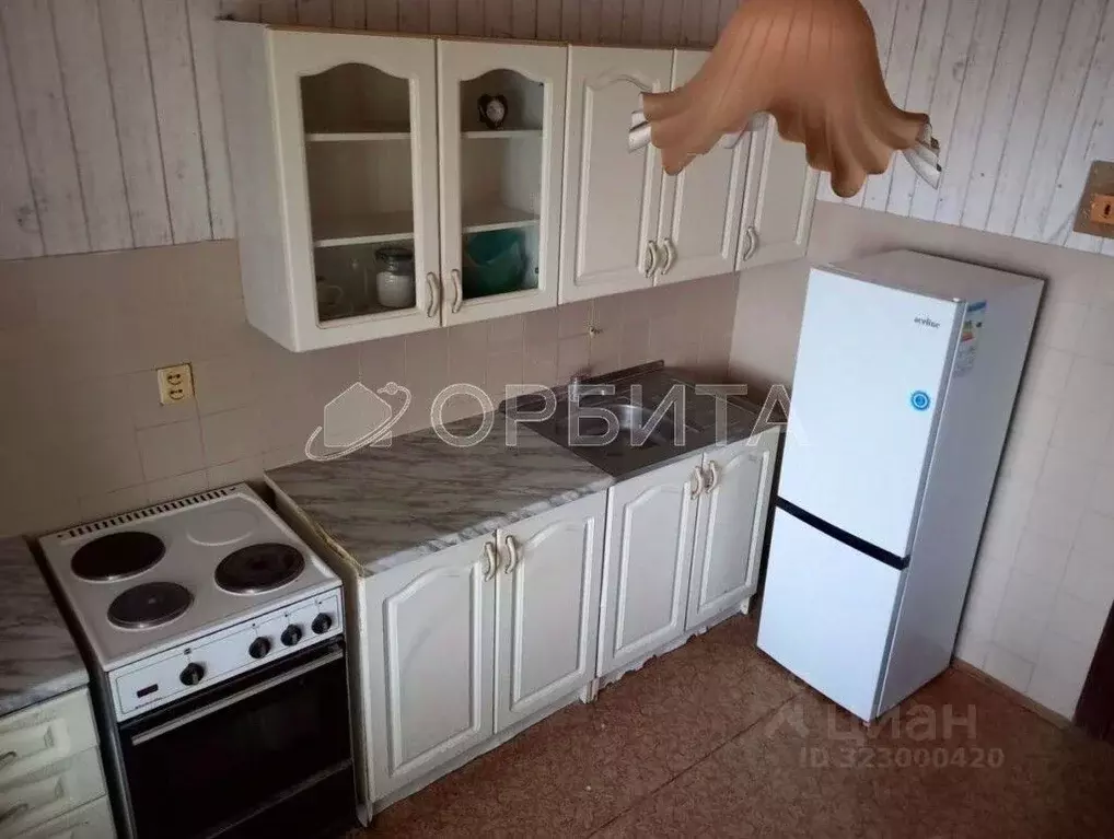 2-к кв. Тюменская область, Тюмень ул. Беляева, 17А (46.9 м) - Фото 0