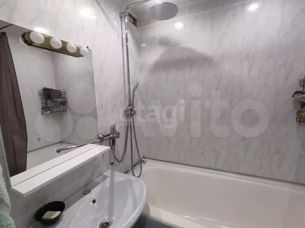 2-к. квартира, 53 м, 5/5 эт. - Фото 0