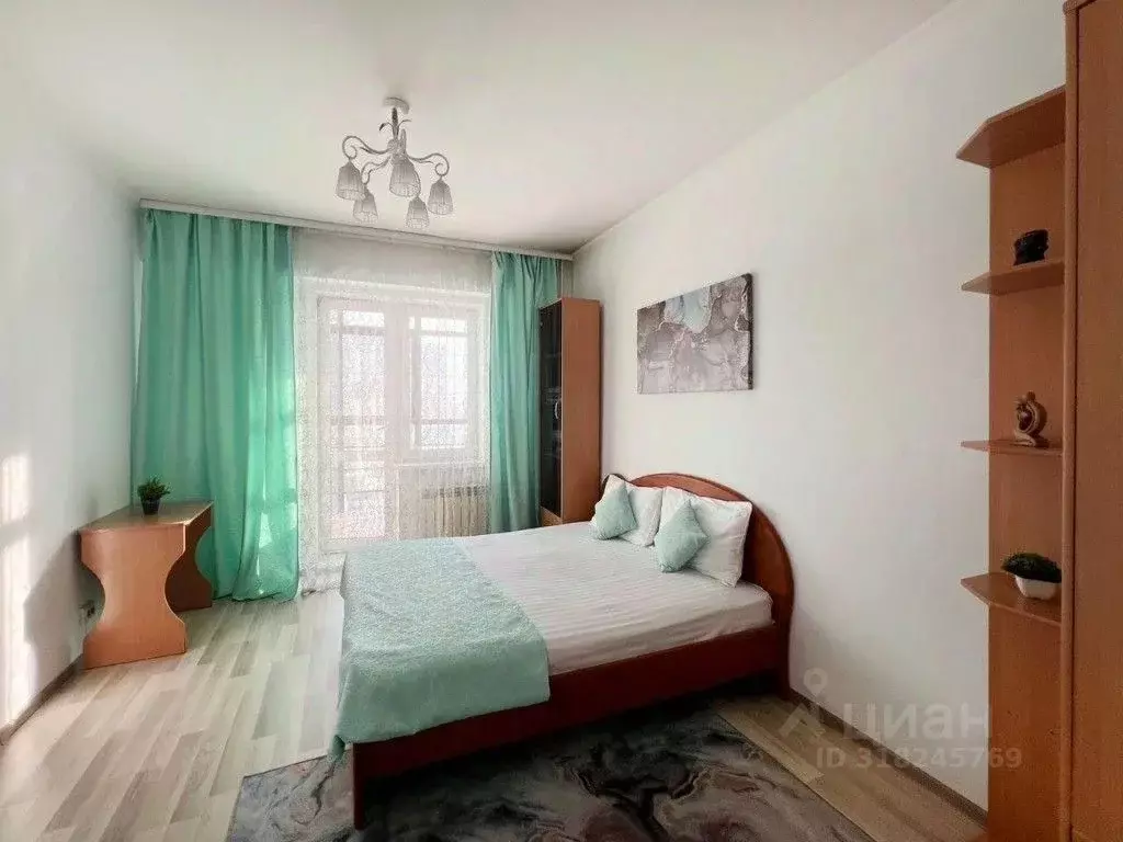 1-к кв. Иркутская область, Иркутск ул. Трилиссера, 8/5 (65.0 м) - Фото 0