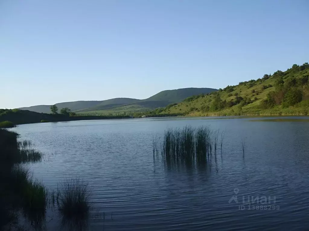 Участок в Крым, Белогорский район, с. Богатое  (80.0 сот.) - Фото 1