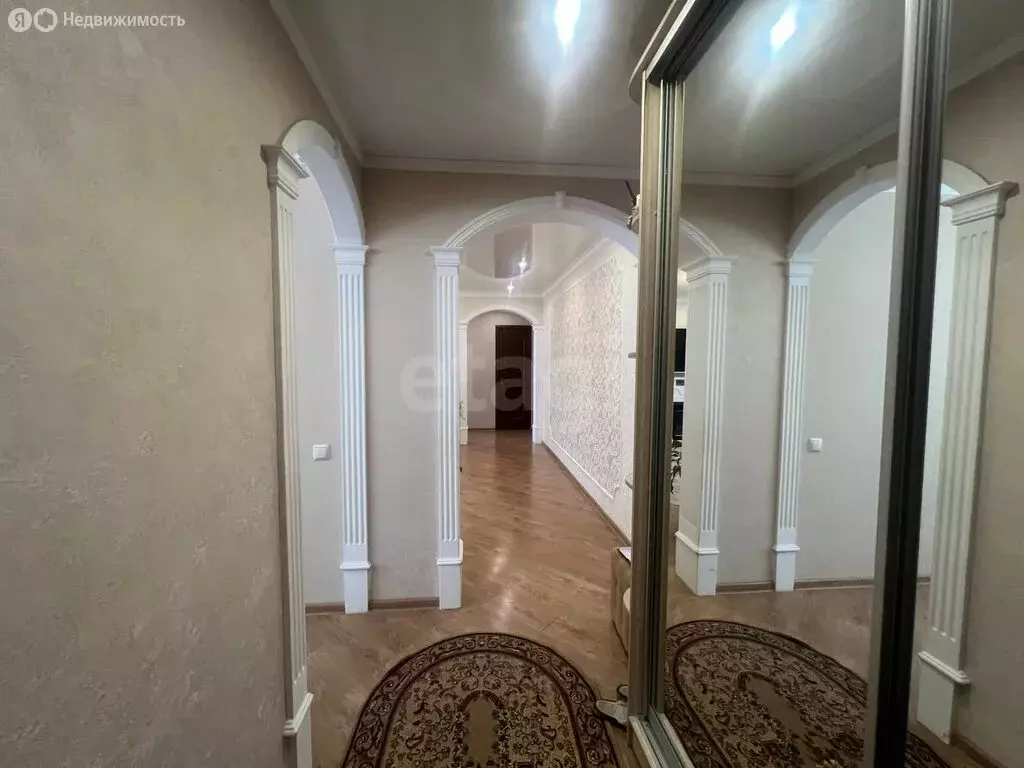 3-комнатная квартира: Майкоп, улица Михайлова, 2А (67.6 м) - Фото 2