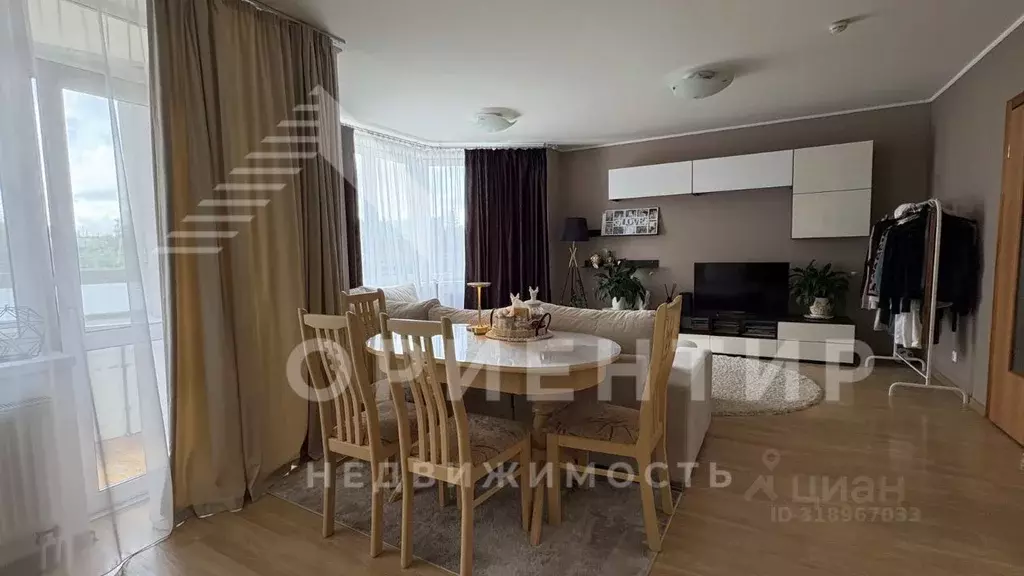 2-к кв. Свердловская область, Екатеринбург ул. Бакинских Комиссаров, ... - Фото 0