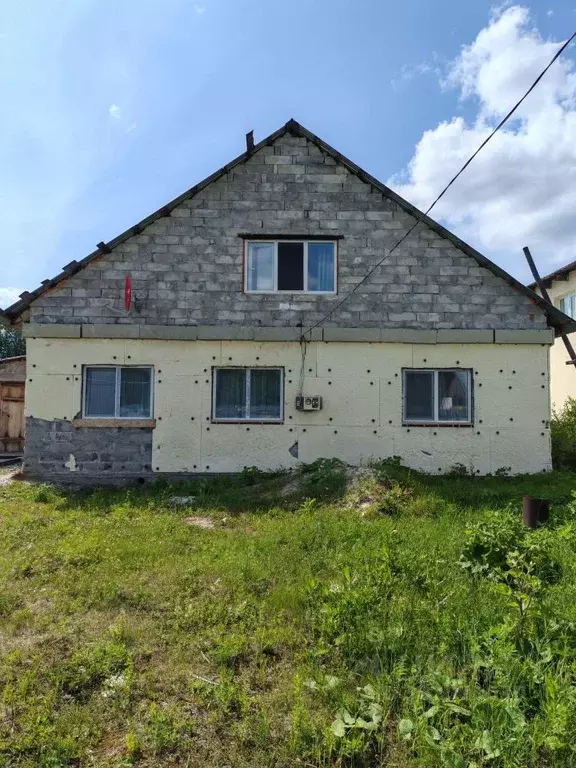 Дом в Свердловская область, Полевской ул. Куйбышева (106 м) - Фото 0