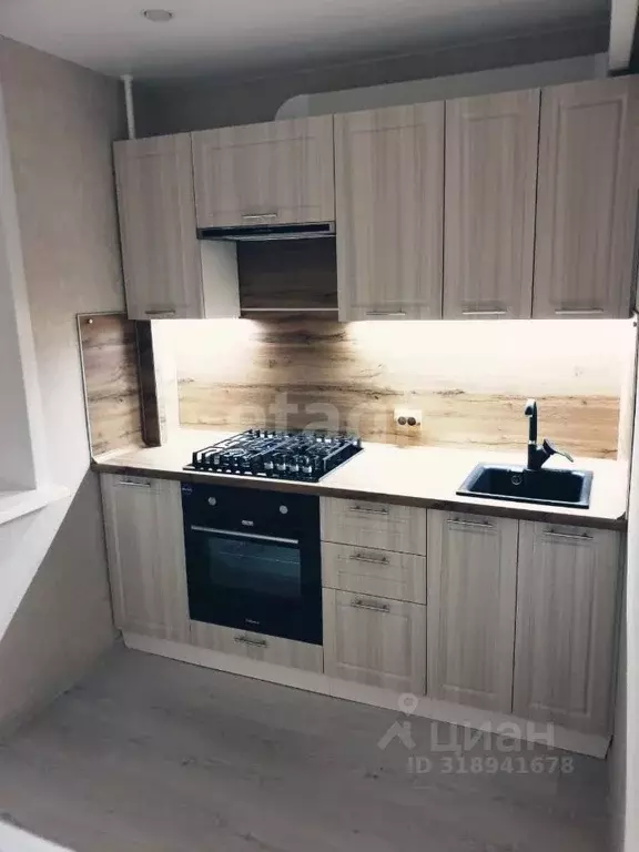 1-к кв. Коми, Сыктывкар ул. Ленина, 17 (33.9 м) - Фото 0