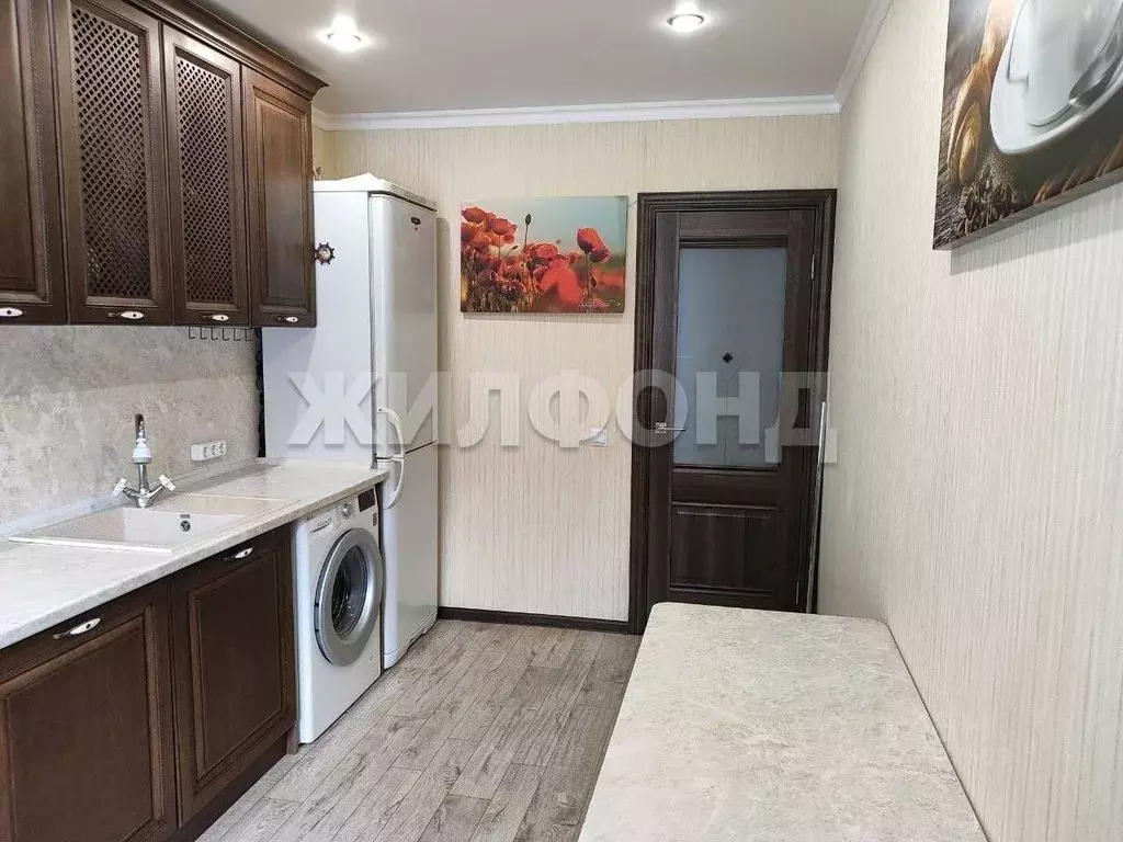 4-к кв. Алтайский край, Барнаул Докучаево мкр, ул. Шукшина, 1 (87.6 м) - Фото 1