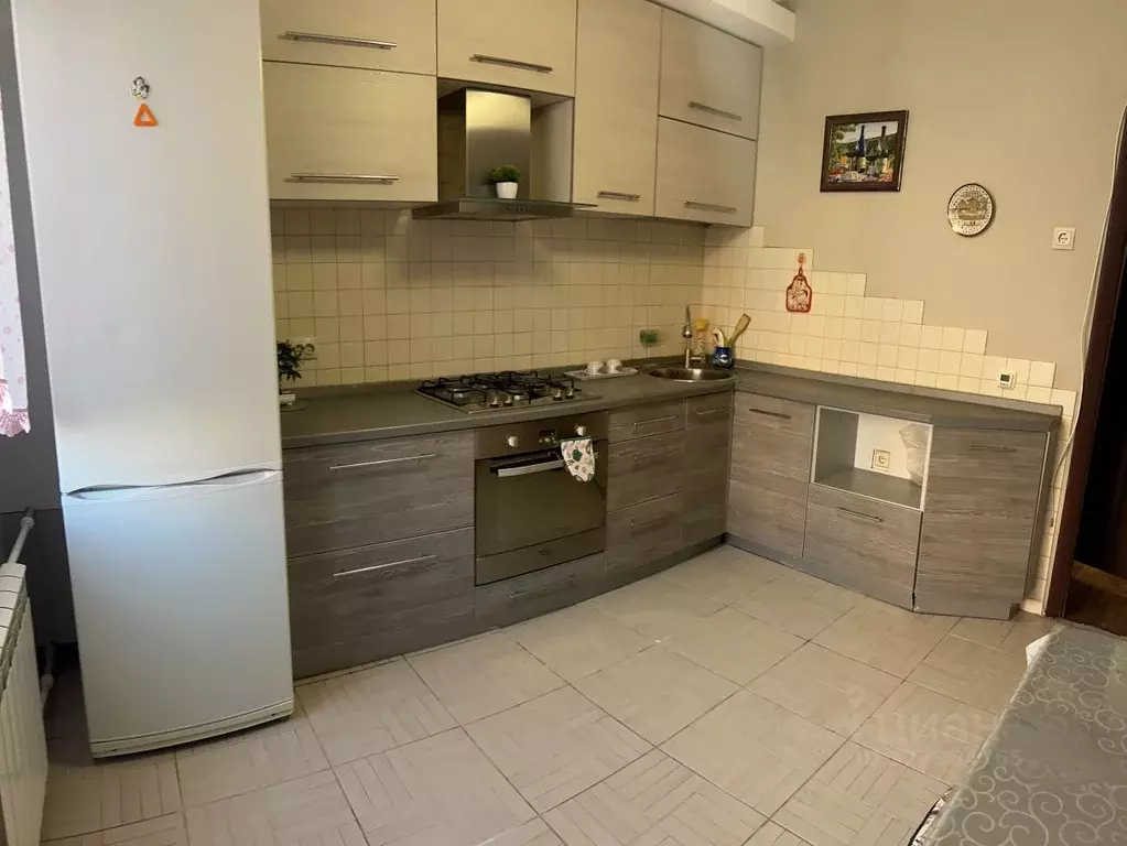 2-к кв. Смоленская область, Смоленск ул. Попова, 116 (58.0 м) - Фото 1