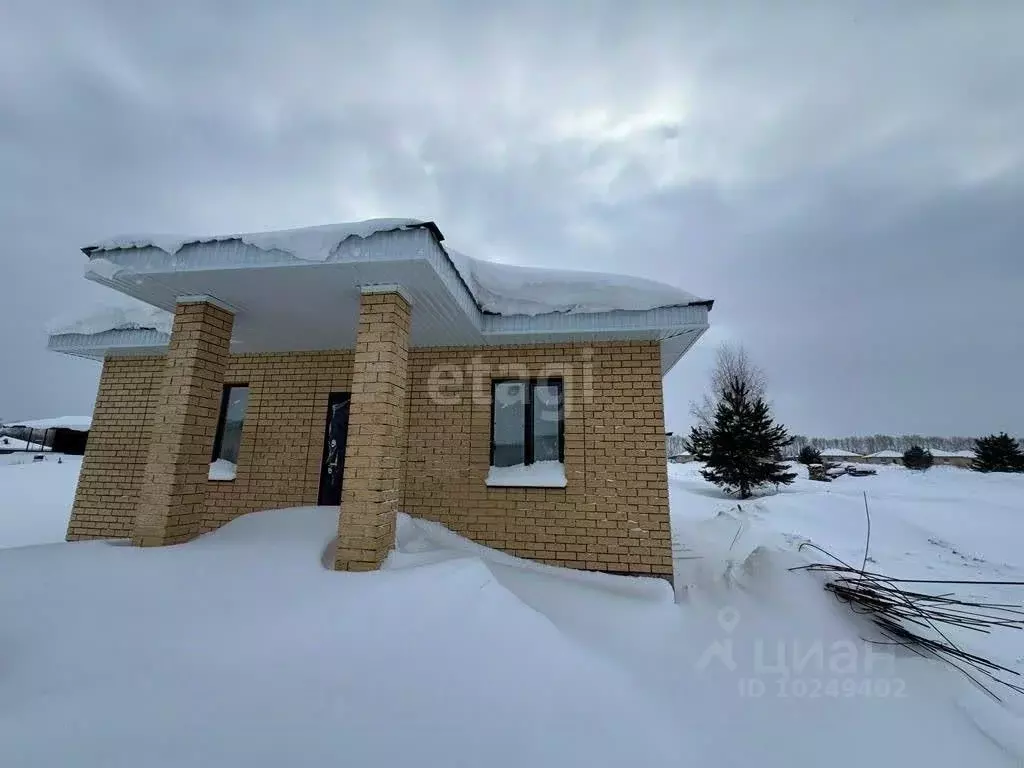 Дом в Башкортостан, Уфимский район, Русско-Юрмашский сельсовет, д. ... - Фото 0