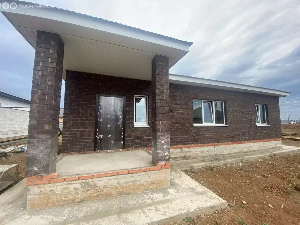 Дом в Ивановский сельсовет, СНТ Заря, Радужная улица (125 м) - Фото 0