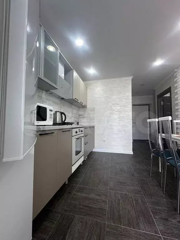 1-к. квартира, 38 м, 7/11 эт. - Фото 1