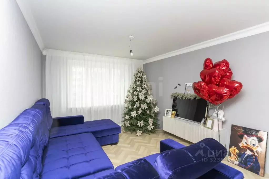 3-к кв. Тюменская область, Тюмень ул. Монтажников, 41 (89.7 м) - Фото 1