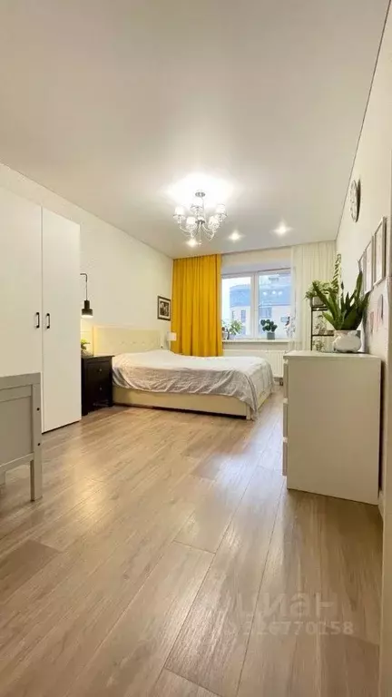 2-к кв. Татарстан, Казань ул. Зур Урам, 1И (66.8 м) - Фото 2