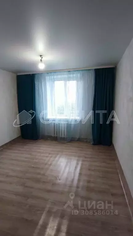 Комната Тюменская область, Тюмень ул. 50 лет Октября, 62а (11.7 м) - Фото 1