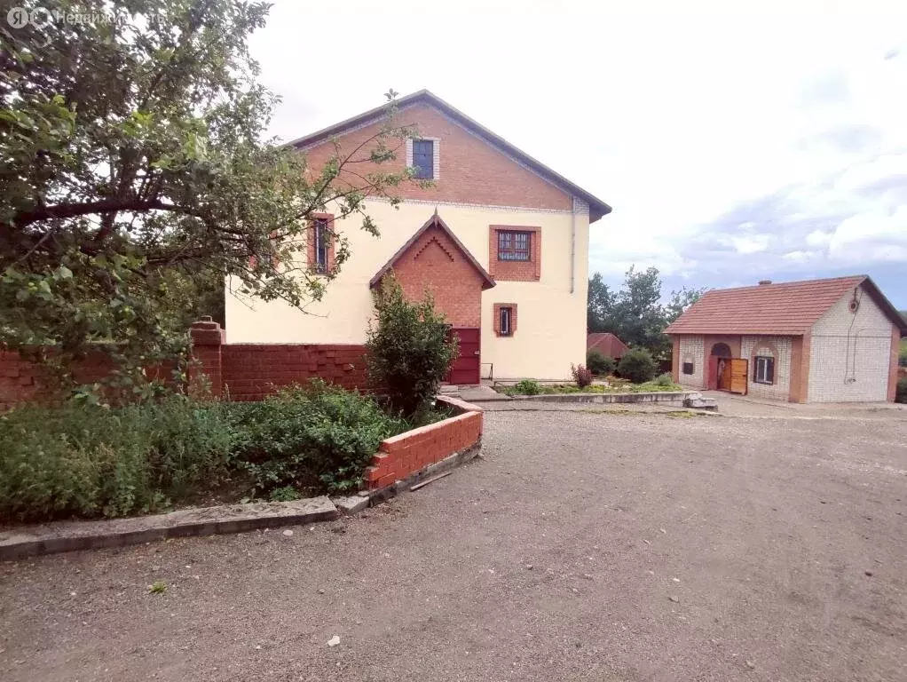 Дом в село Лучшево, Кузнецкая улица (486.3 м) - Фото 1