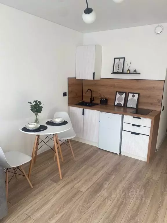 Студия Свердловская область, Екатеринбург ул. Отрадная, 1 (22.0 м) - Фото 1