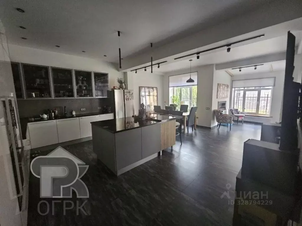 Таунхаус в Московская область, Дмитров Объединения Искра тер., 6 (250 ... - Фото 1