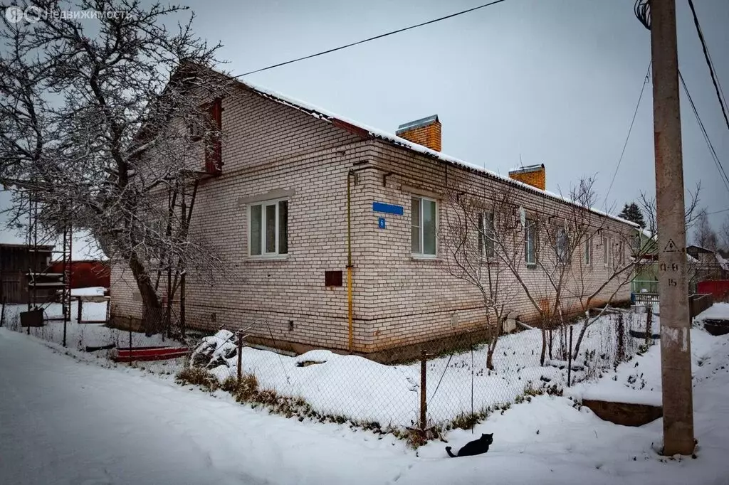 2-комнатная квартира: Большая Вишера, Октябрьская улица, 6 (56.4 м) - Фото 1