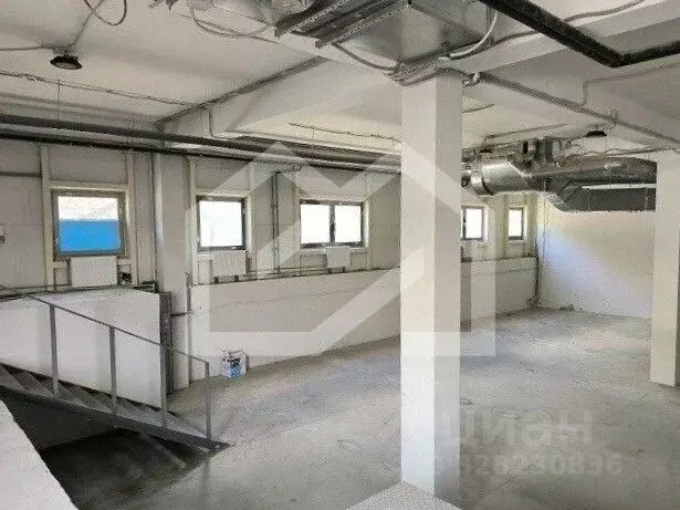 Помещение свободного назначения в Москва ул. 2-я Карпатская, 4с1 (467 ... - Фото 1