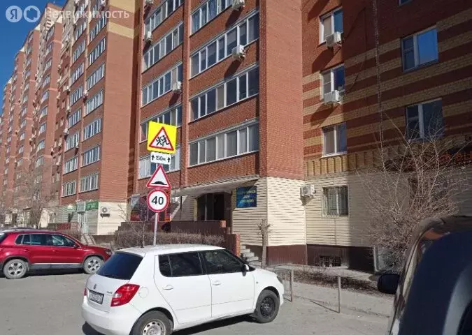 1-комнатная квартира: Тюмень, Амурская улица, 2 (37.2 м) - Фото 2