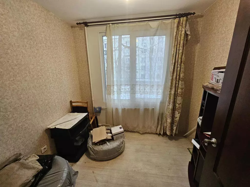 Продаётся 4-к квартира, 48.4 м - Фото 1