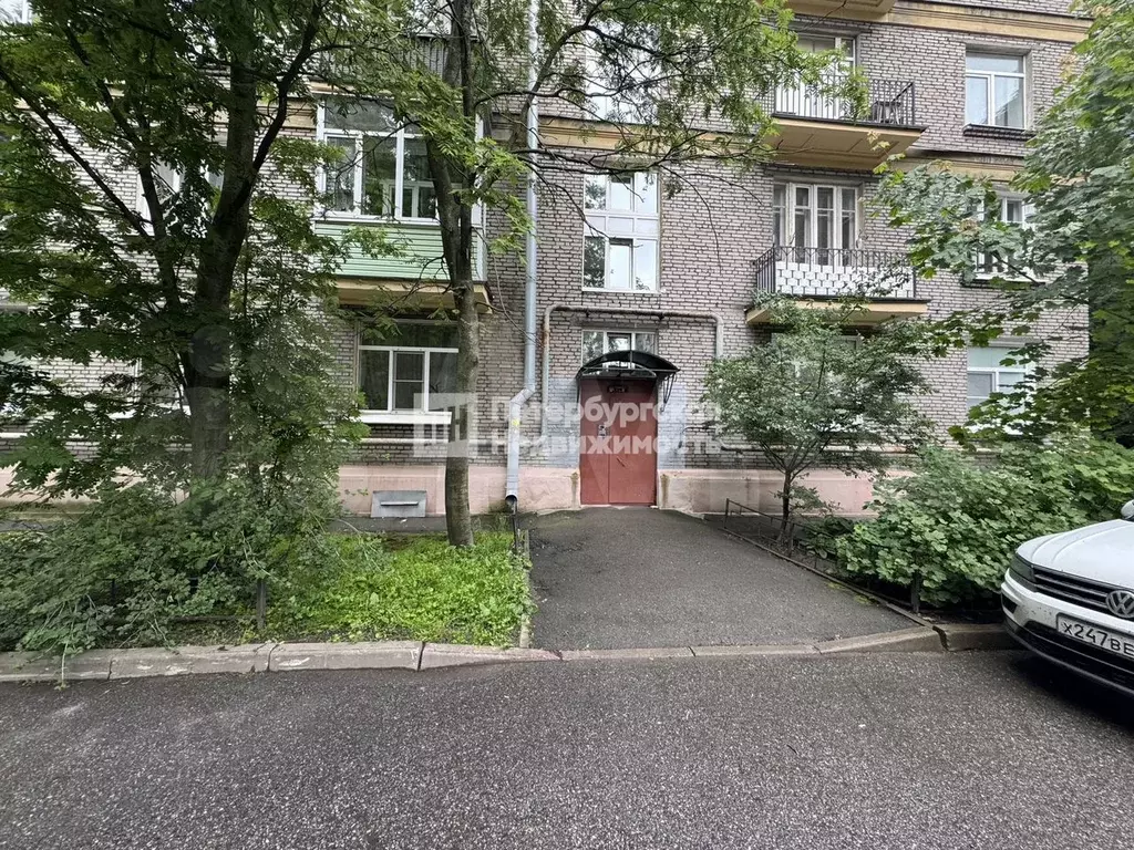 Комната 15 м в 3-к., 5/5 эт. - Фото 1