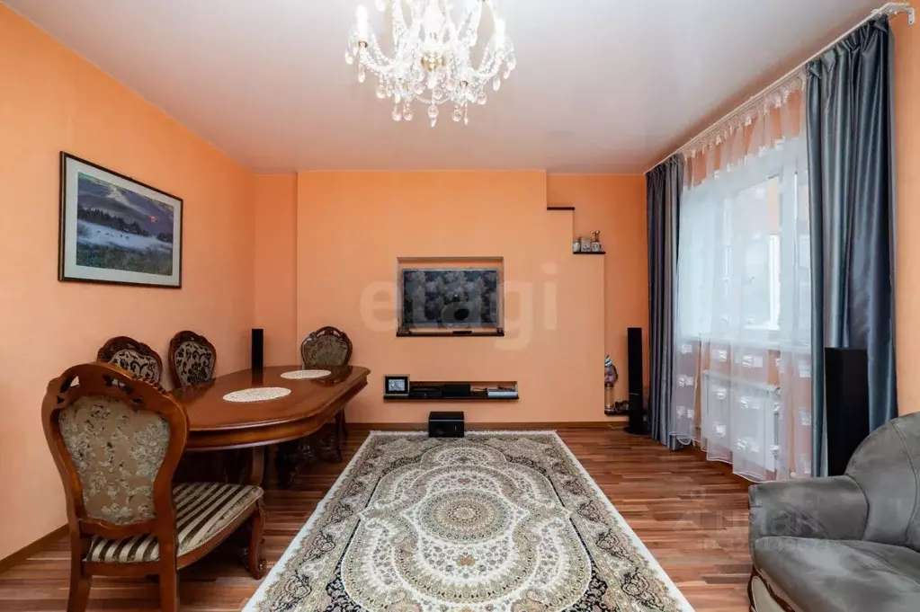 3-к кв. Курганская область, Курган ул. Молодежи, 131 (113.0 м) - Фото 1