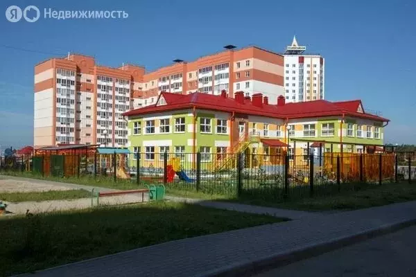 2-комнатная квартира: Томск, улица Андрея Крячкова, 21 (64 м) - Фото 1