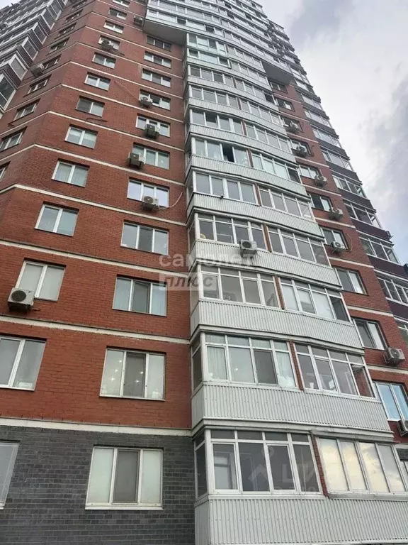 2-к кв. Приморский край, Владивосток 71-й мкр, ул. Ватутина, 4Д (60.0 ... - Фото 1