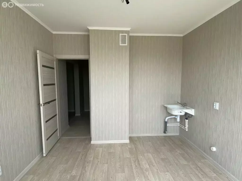 2-комнатная квартира: Курск, улица Евгения Клевцова, 24 (56 м) - Фото 1