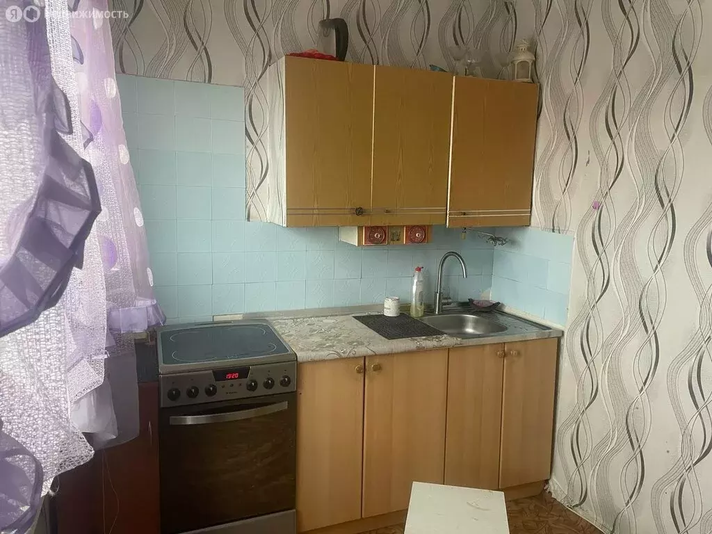3-комнатная квартира: Сосновоборск, улица Труда, 7 (73 м) - Фото 1