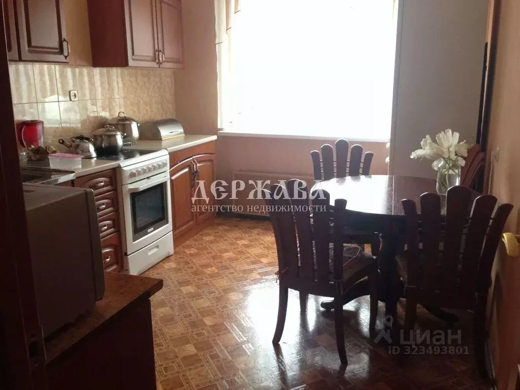 3-к кв. Белгородская область, Старый Оскол Юбилейный мкр, 7 (64.0 м) - Фото 1