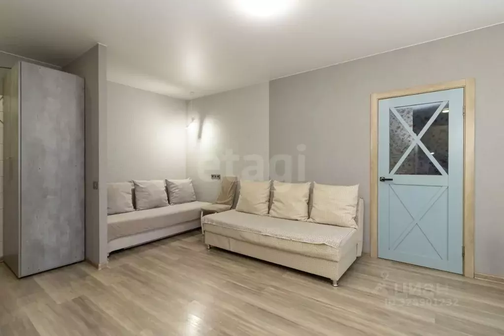 2-к кв. Тюменская область, Тюмень Северная ул., 35 (40.3 м) - Фото 0