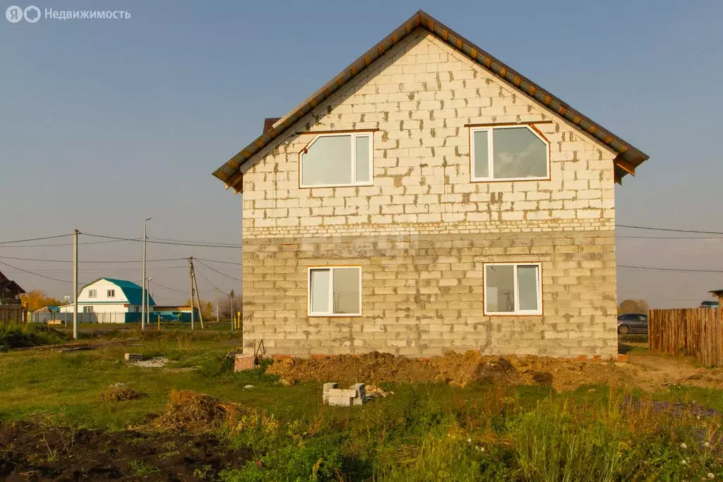 Дом в село Зиново, Кустовая улица (140 м) - Фото 0