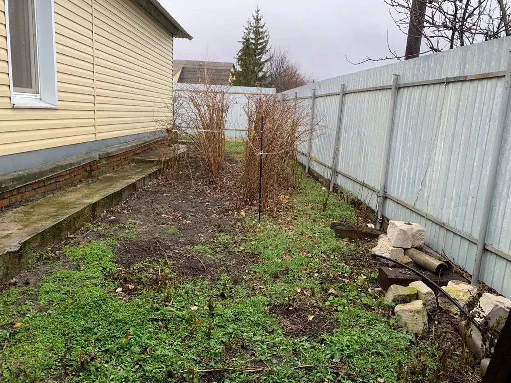 Дом в Белгородская область, Старооскольский городской округ, с. ... - Фото 1