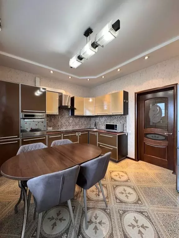 2-к кв. Омская область, Омск ул. 24-я Северная, 194/1 (74.6 м) - Фото 1