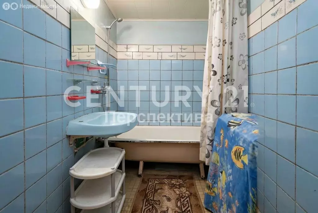 2-комнатная квартира: посёлок городского типа Октябрьский, микрорайон ... - Фото 1