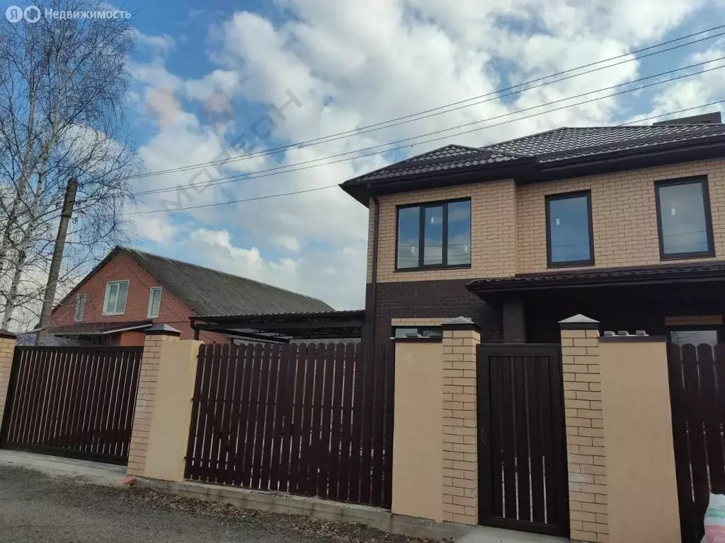 Дом в Краснодар, Абаканская улица, 1 (195 м) - Фото 0