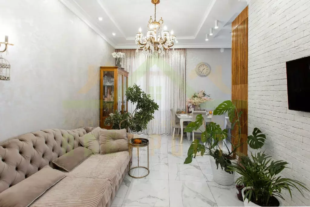 Продается 3-комнатная квартира - Фото 1