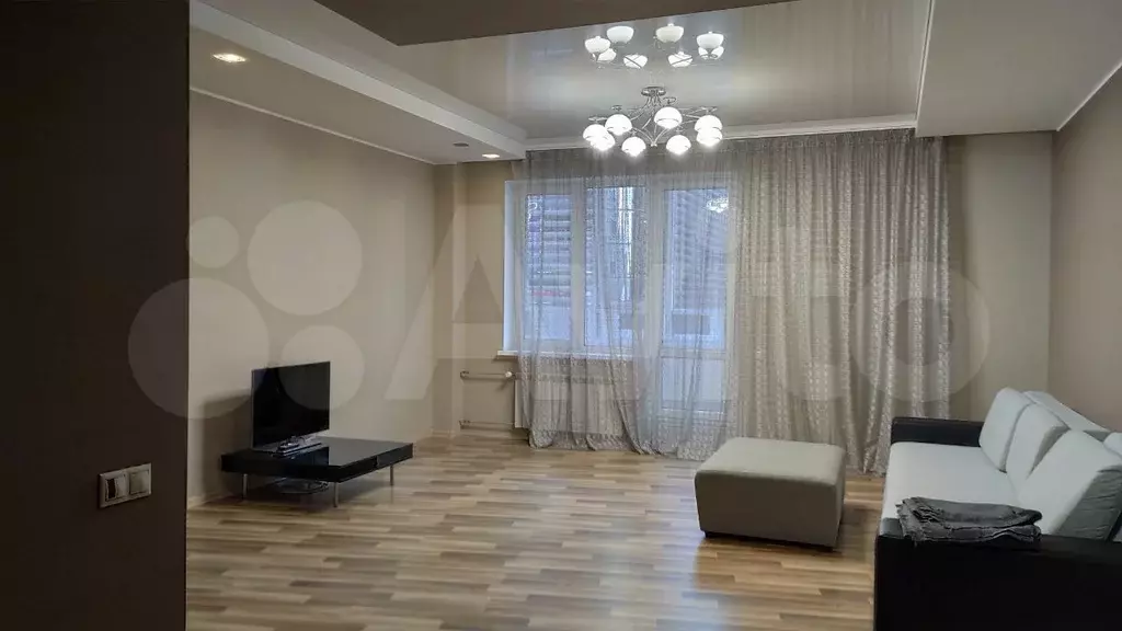 3-к. квартира, 130 м, 3/16 эт. - Фото 0