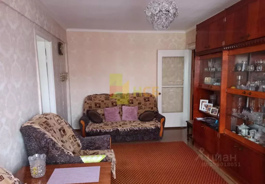 3-к кв. Омская область, Омск Взлетная ул., 3Б (49.2 м) - Фото 0