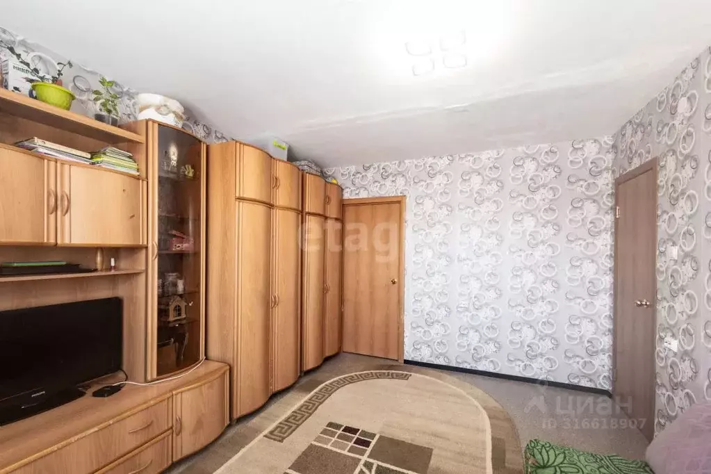 3-к кв. Хабаровский край, Комсомольск-на-Амуре Дружба мкр, 33 (66.0 м) - Фото 0