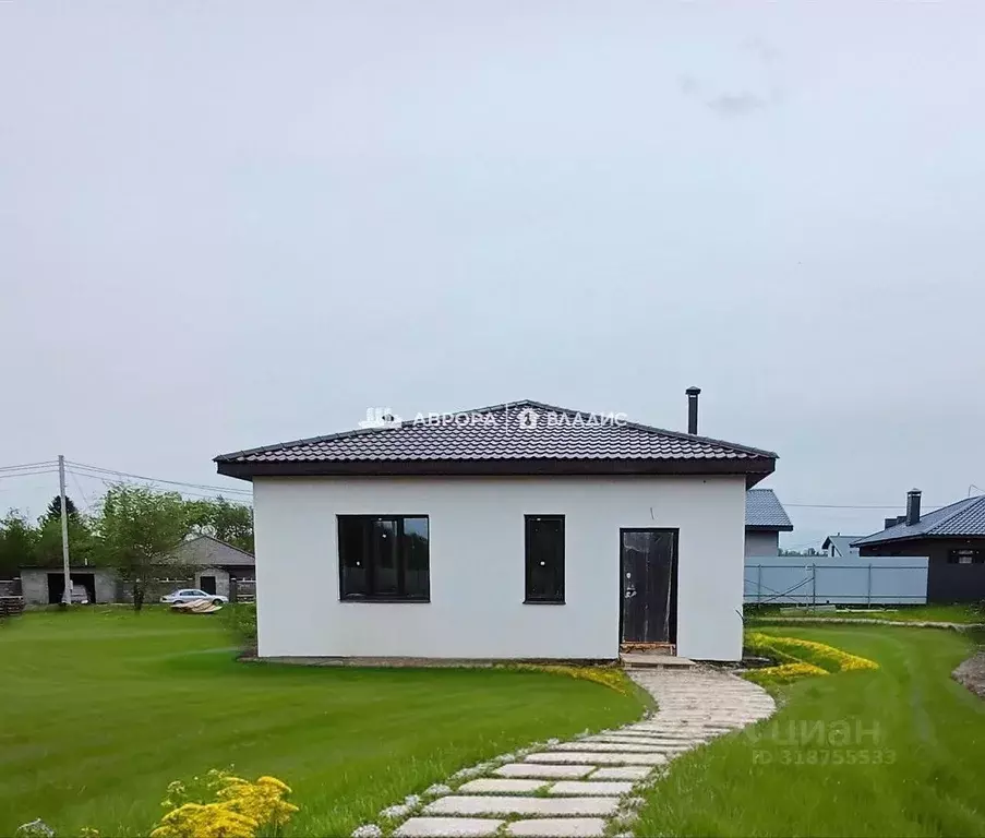 Дом в Челябинская область, Верхнеуральск Октябрьская ул. (89 м) - Фото 0